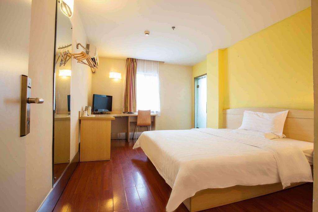 7Days Inn Foshan Qiandeng Lake Nangui Road Subway Station 객실 사진
