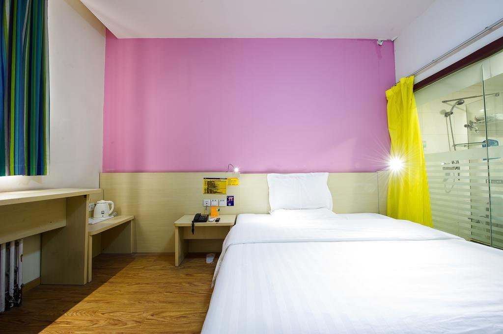 7Days Inn Foshan Qiandeng Lake Nangui Road Subway Station 외부 사진